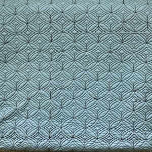 Like🆕 Blanket - Reversible, Embroidered Throw